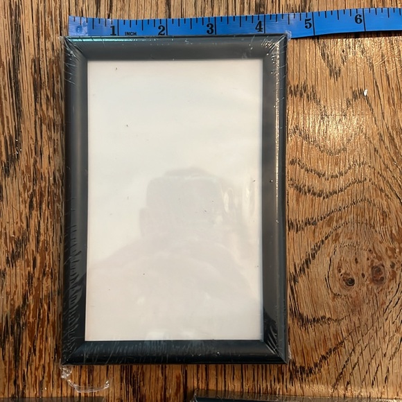 BRAND NEW BLACK STANDING OR HANGING FRAMES - SET OF 3 - Picture 5 of 6